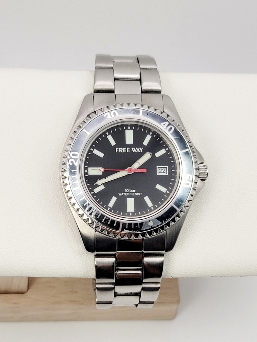 Vintage Citizen Free Way Diver Style 10 Bar Quartz Watch 2510-A44716 Black Dial